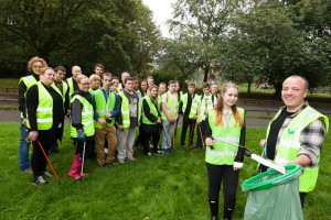 Community Litter Pick in Wythenshawe Park